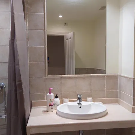 Jardines, Piscina Y Mar *