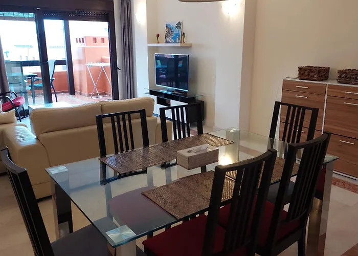 Jardines, Piscina Y Mar Estepona