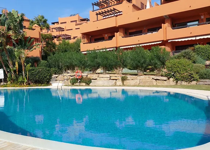 Jardines, Piscina Y Mar * Estepona