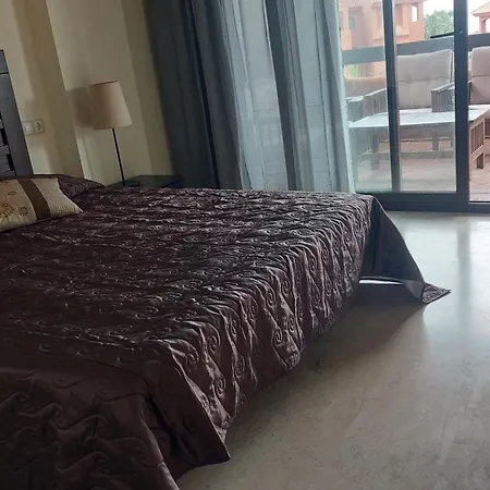 Jardines, Piscina Y Mar 公寓 *