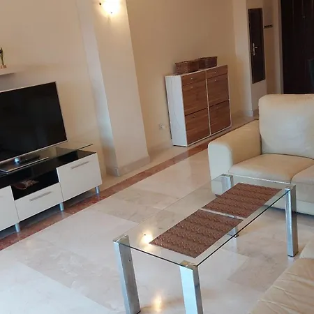 Jardines, Piscina Y Mar *