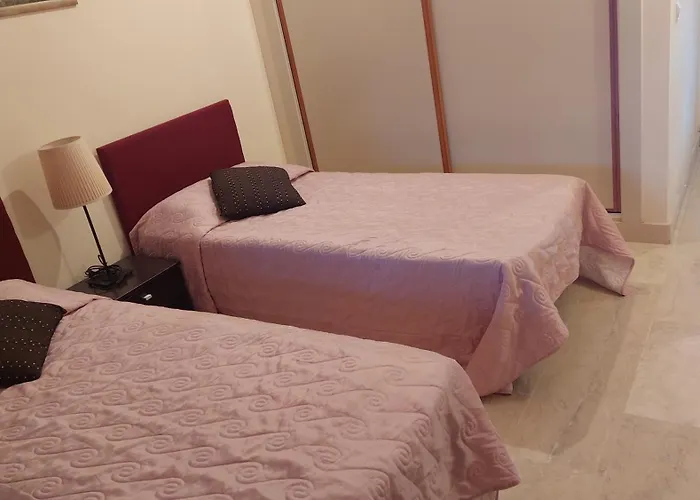 Jardines, Piscina Y Mar 公寓 埃斯特波纳