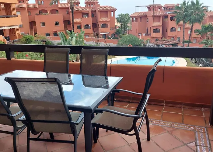 Jardines, Piscina Y Mar *